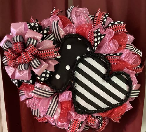 Customer photo review of 10.25"X10Yd Border Stripe Metallic Mesh Pink W/Pink Foil RE850222