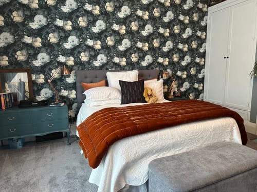 Customer photo review of Vintage Masterpiece Wallpaper - Navy