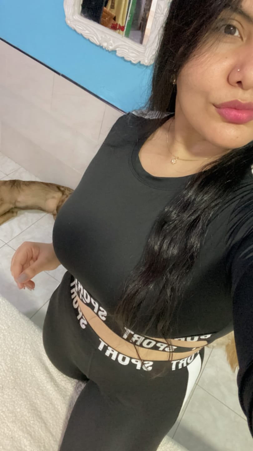 Customer photo review of Cadena Veneciana 45cm + Dije Huella + Pulsera Fígaro en Oro laminado 18k para Dama