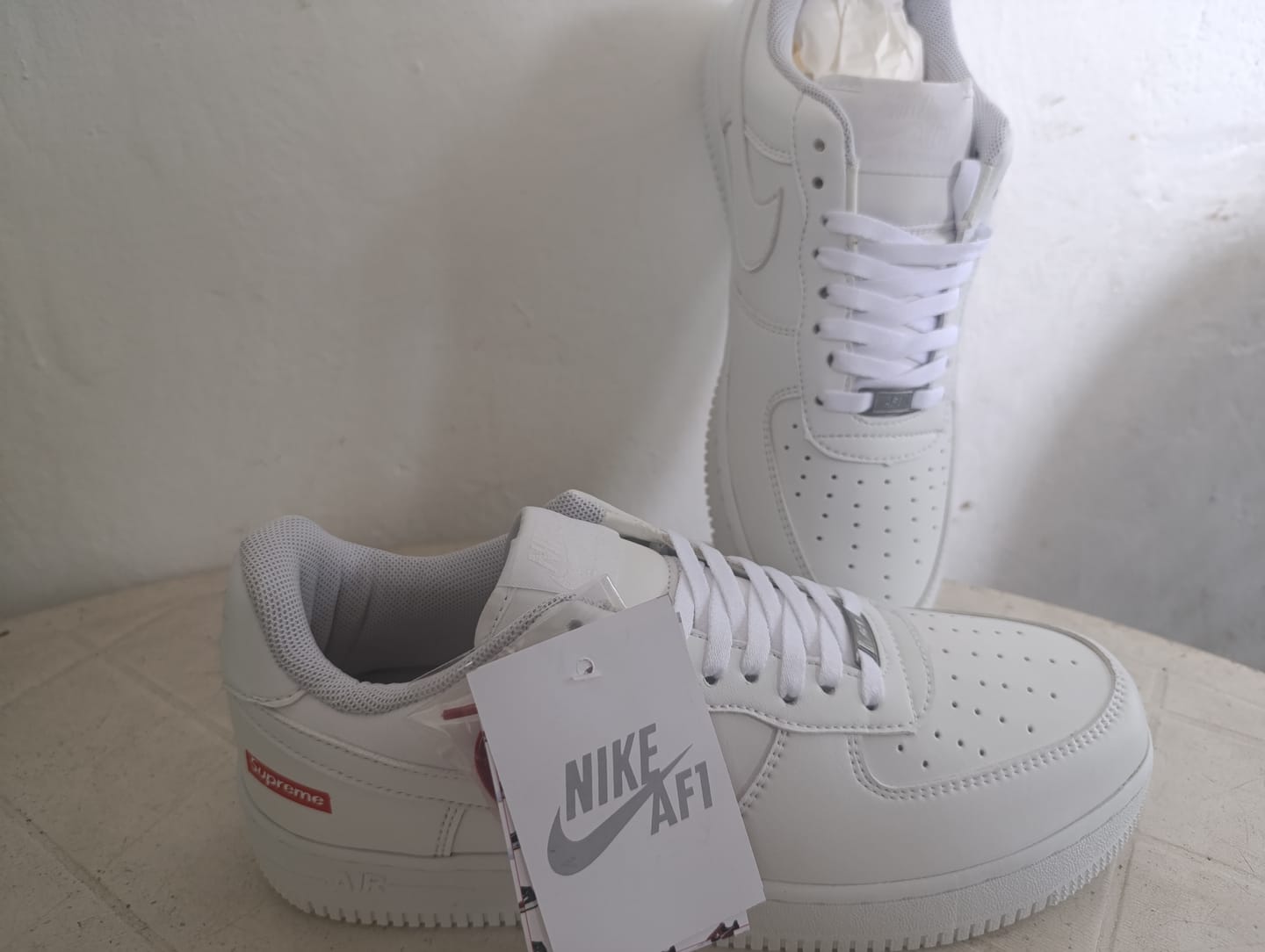 Customer photo review of Tenis Air Force 1 Blanco Supreme 1.1 Premium