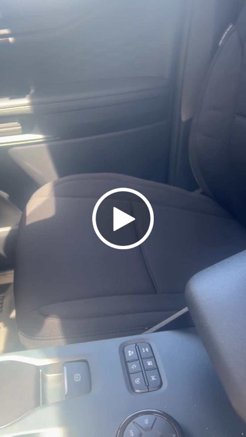 Customer video review of Sharkskin PLUS Neoprene Seat Covers for Ford Everest Next Gen 07/2022 - ON