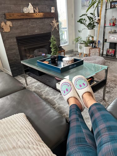 Customer photo review of Livia Flower Slippers