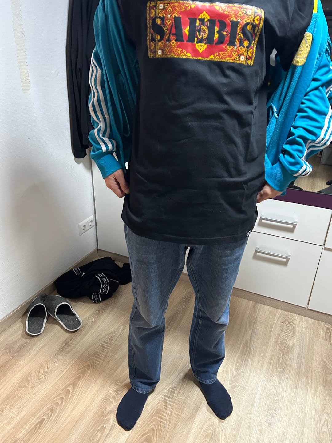 Customer photo review of Kовер Herren T-Shirt schwarz by SAEBIS®