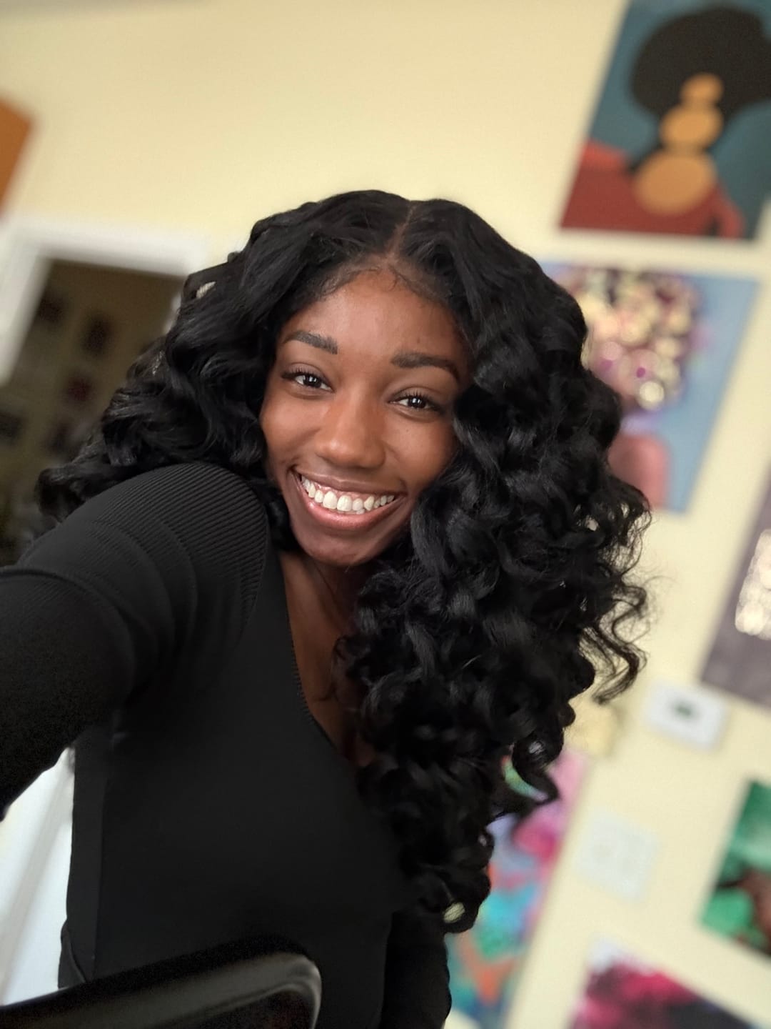 Customer photo review of Sensationnel Curls Kinks & Co Glueless Textured HD Lace Front Wig - Y-PART KINKY WAND CURL 20" - Kinky Edges