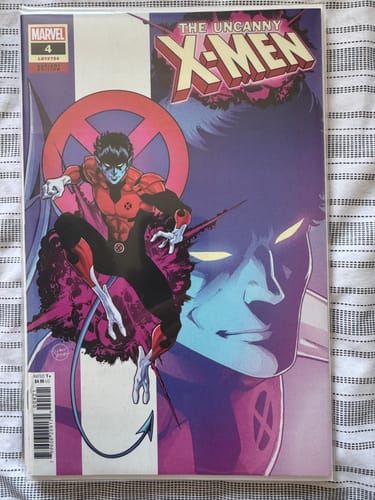 Customer photo review of Uncanny X-Men #4 Luciano Vecchio Nightcrawler Variant