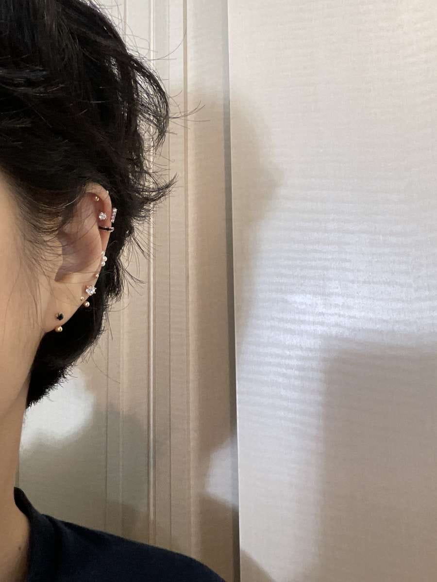 Customer photo review of 14K Gold Mini Cartilage Hoop Earring