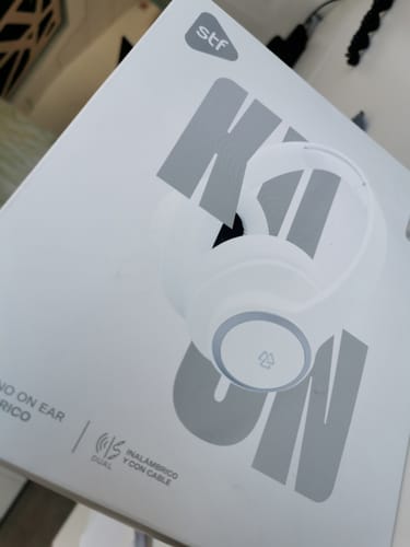 Customer photo review of Audífonos inalámbricos On ear | STF Kun | 7hrs uso función dual blanco
