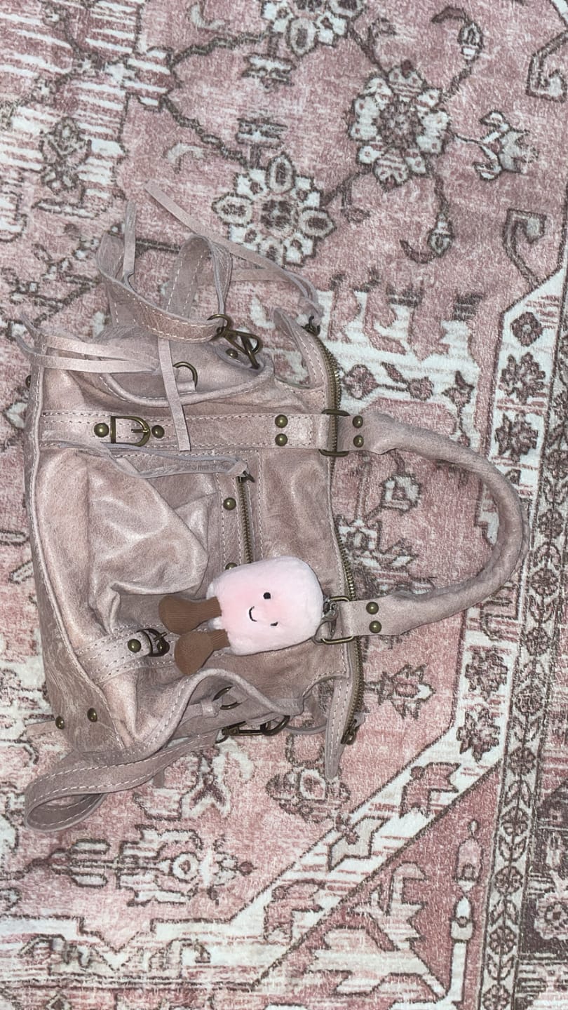 Customer photo review of Mini it girl bag vanilla pink