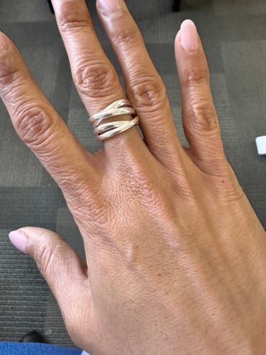 Customer photo review of Anillo Ana