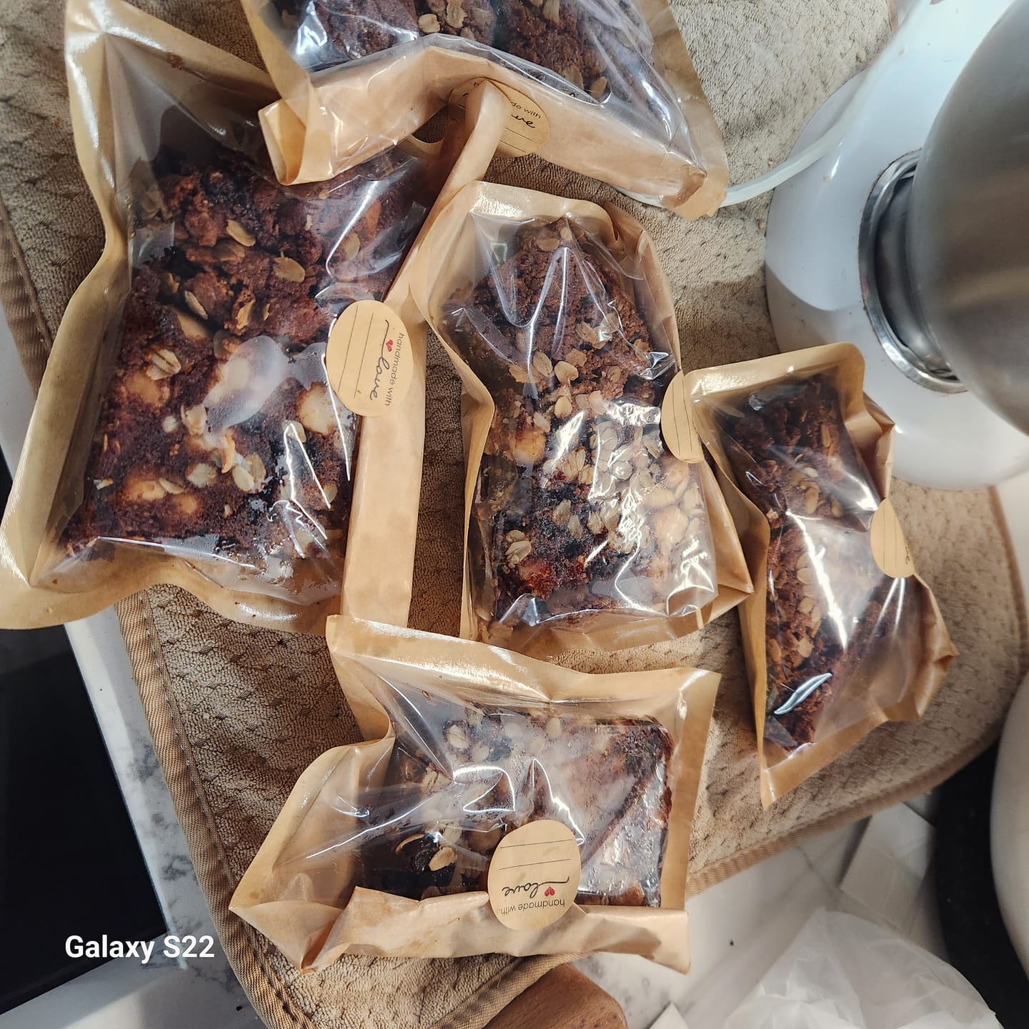 Customer photo review of Hawaiian Macadamia Nut Small Pieces
