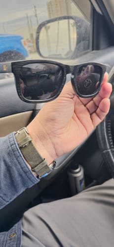 Customer photo review of Carbon Black