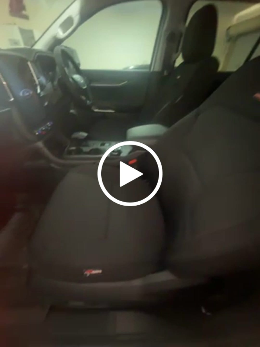 Customer video review of Sharkskin PLUS Neoprene Seat Covers for Ford Everest Next Gen 07/2022 - ON