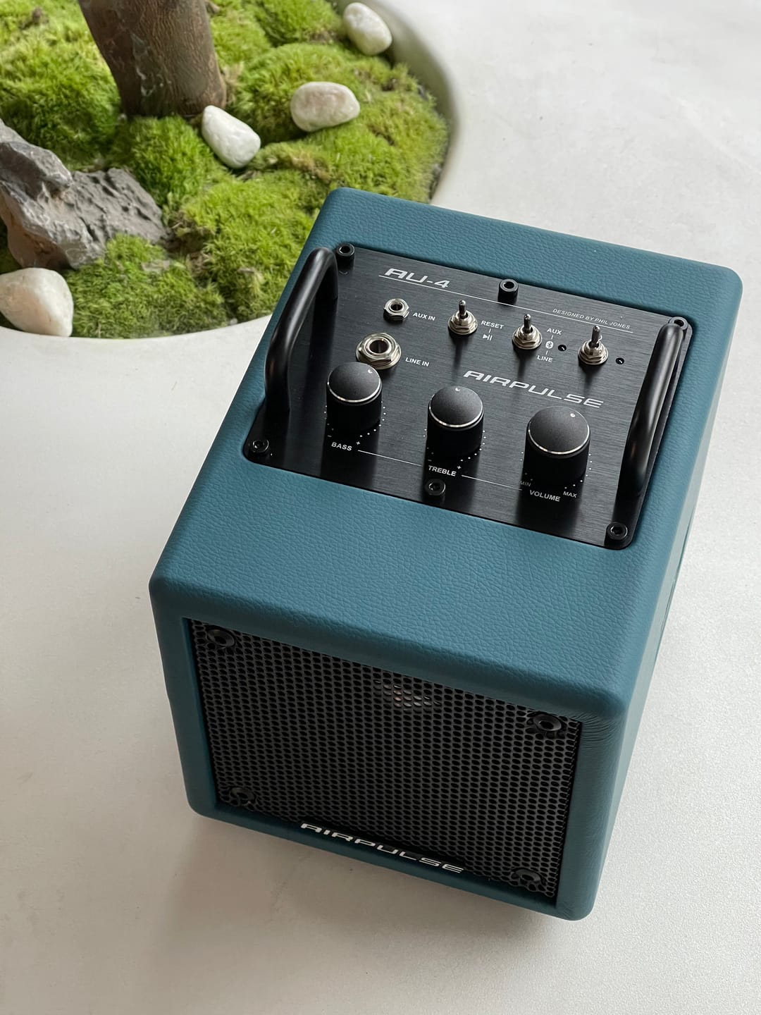 Customer photo review of AU4 Compact Bluetooth Speaker