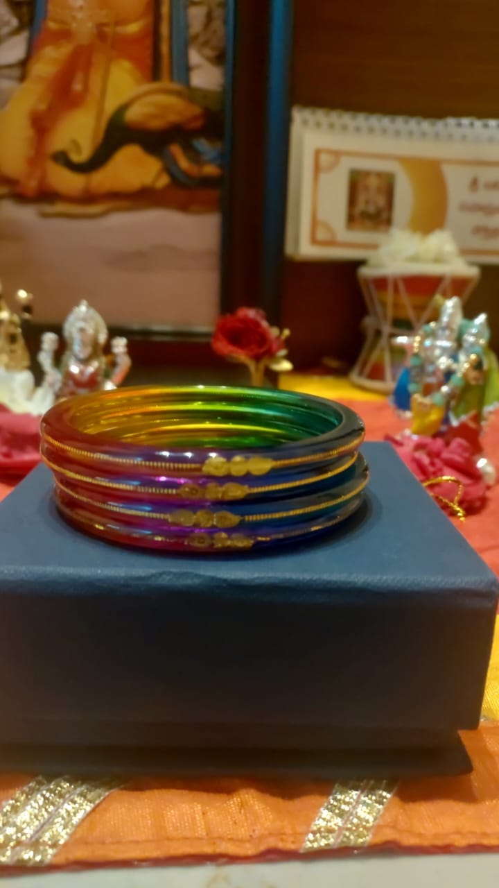 Customer photo review of A Colorful Set for Every Occasion!" - 916 22k Hallmark (Multicolour)
