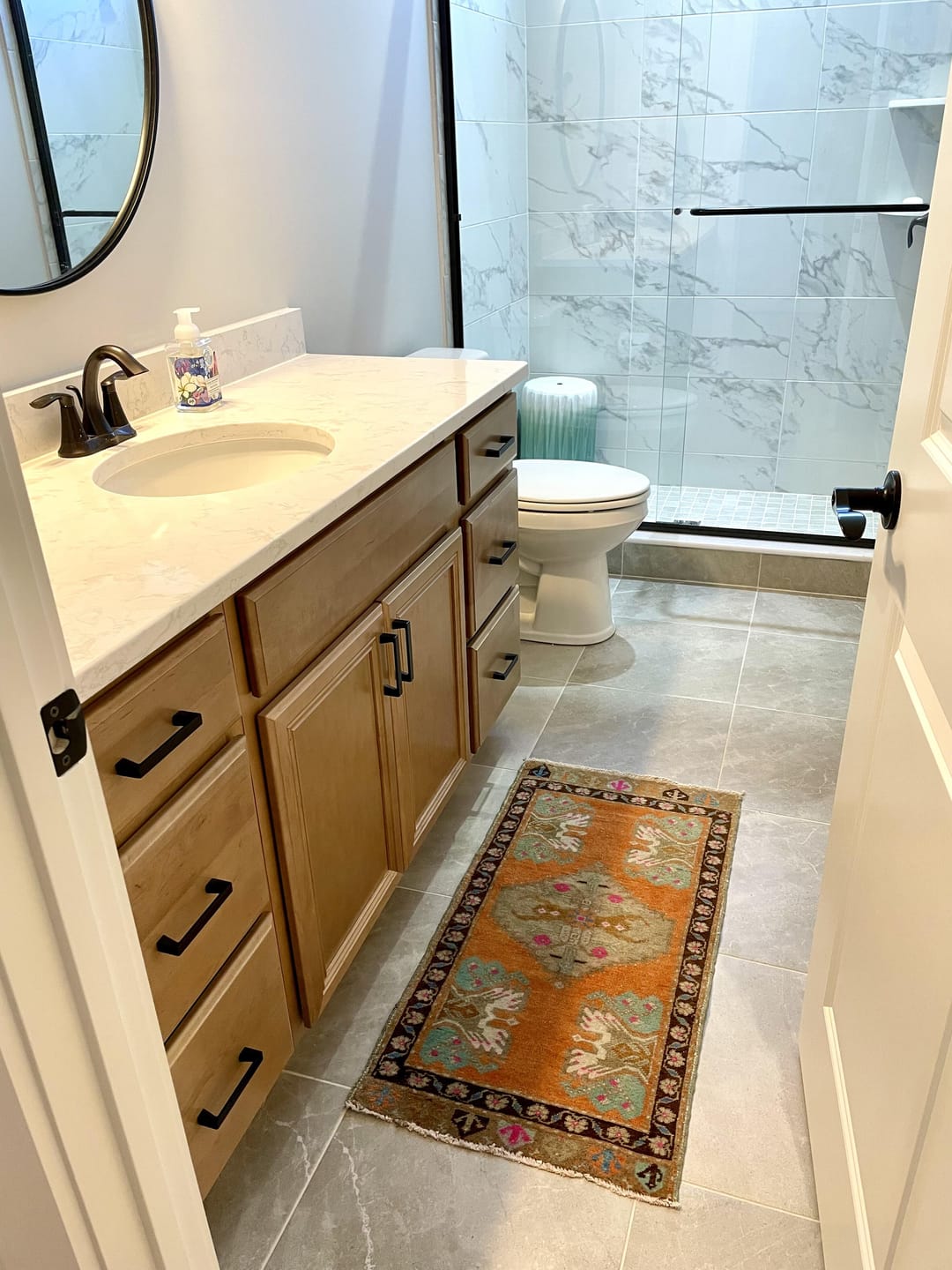 Customer photo review of Hutambai - (1'8" x 3'2") Vintage Turkish Rug