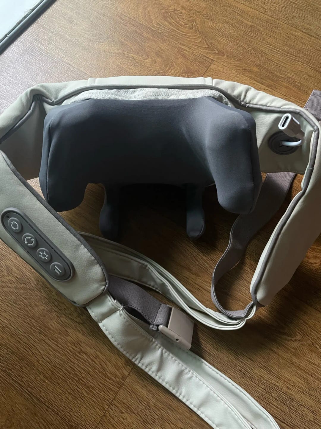 Customer photo review of NEVENUE® - Shiatsu Relax Massager™