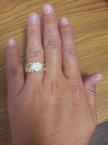Customer photo review of Alaka'i Heirloom Cutout Ring (Hulali Version)