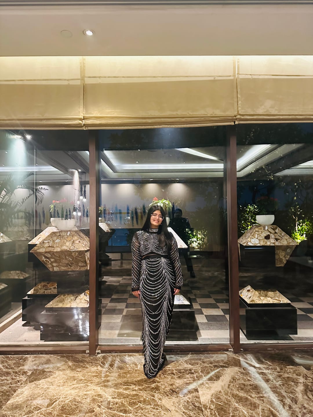 Customer photo review of Sara Luxe Party 2 Piece Set
