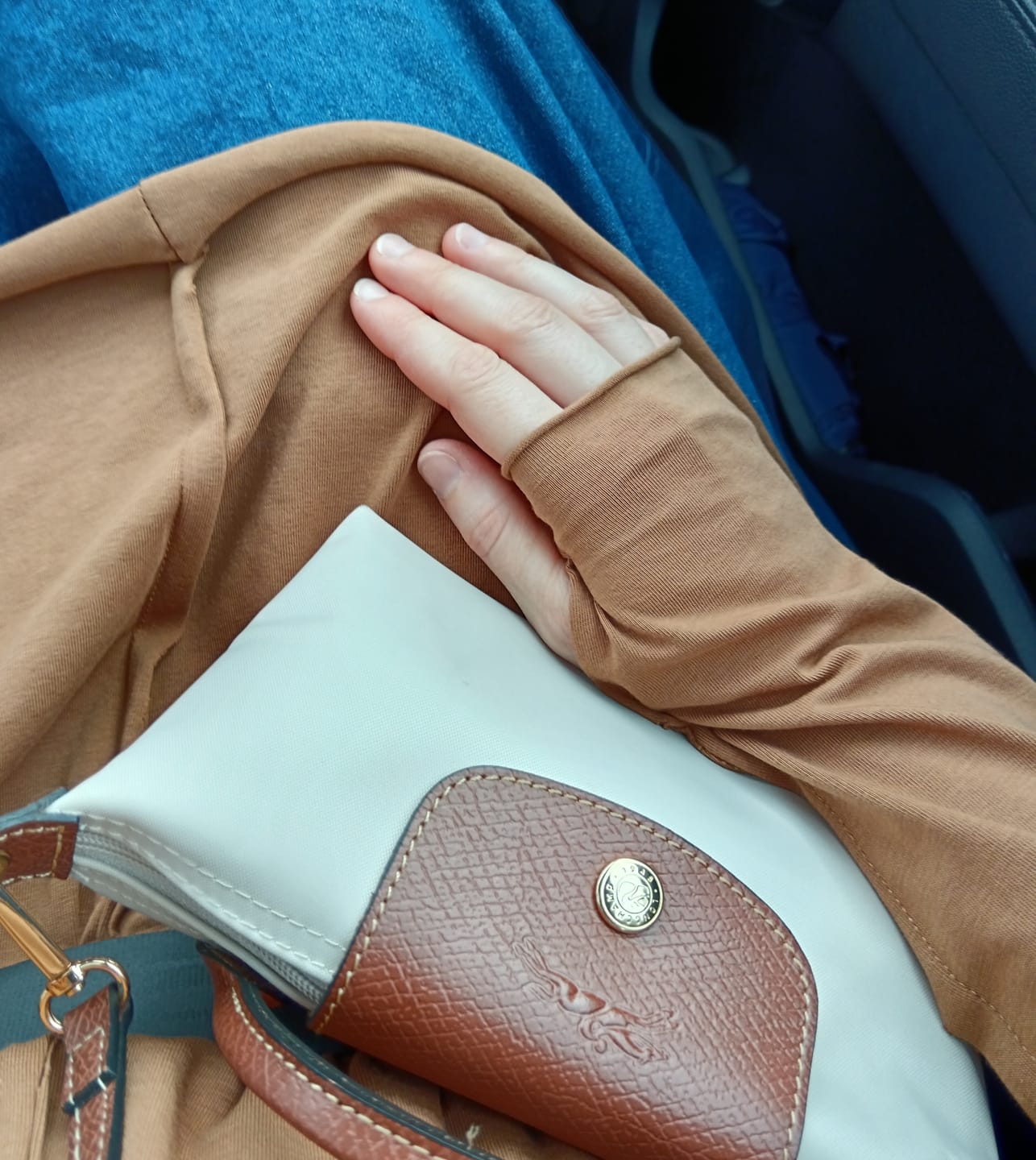 Customer photo review of Top oversize effet seconde peau option mitaine « LE DAILY SKIN » - DAILY DRESS