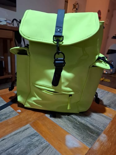 Customer photo review of Vibe Pistachio Yellow
