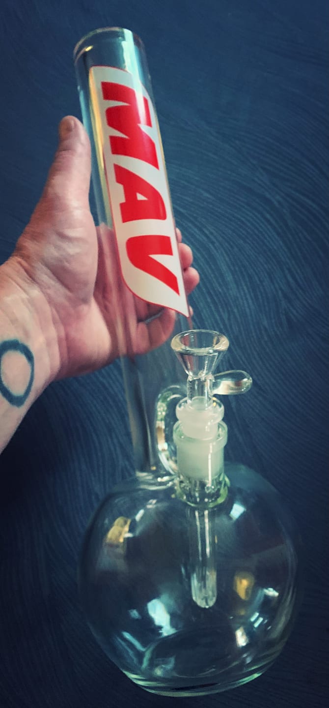 Customer photo review of 16" 9mm Old School Bubble Bottom Bong Retro Logo