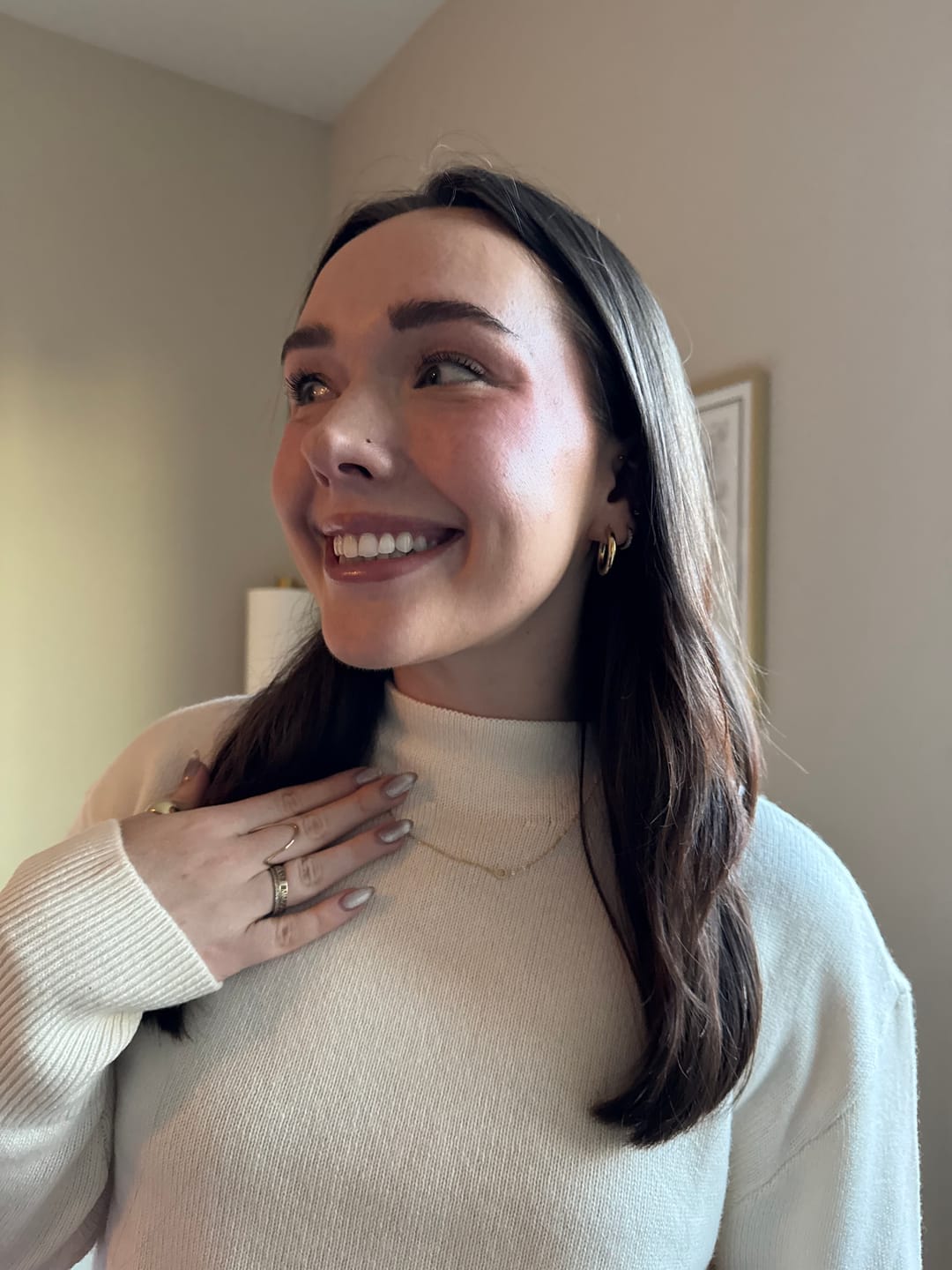 Customer photo review of Personalized Sideway Initial Necklace 18K Best Seller Valentine's Day Gift