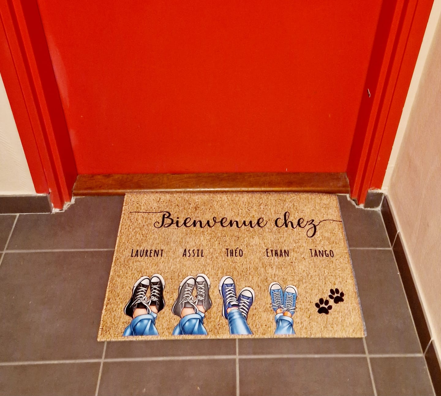 Customer photo review of Chaussures et pattes - Paillasson personnalisé
