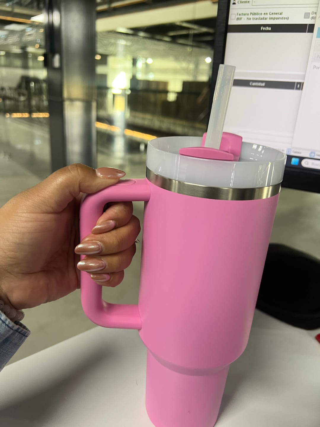 Customer photo review of Stanley Quencher H2.0 Flowstate™ Tumbler | 1.1 L