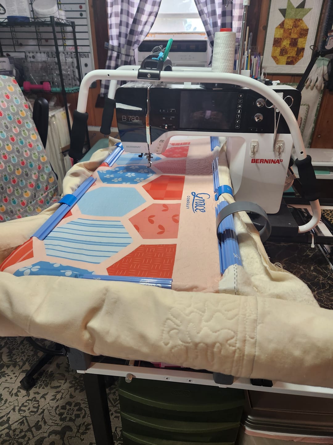 Customer photo review of Cutie Breeze Tabletop Quilting Frame