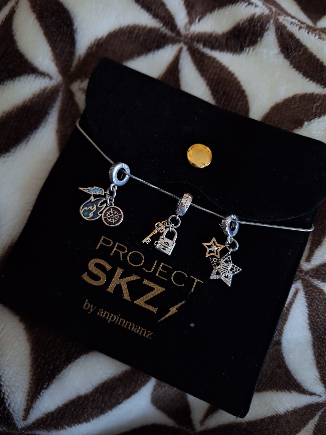 Customer photo review of BACKORDER: PROJECT SKZ! individual charms