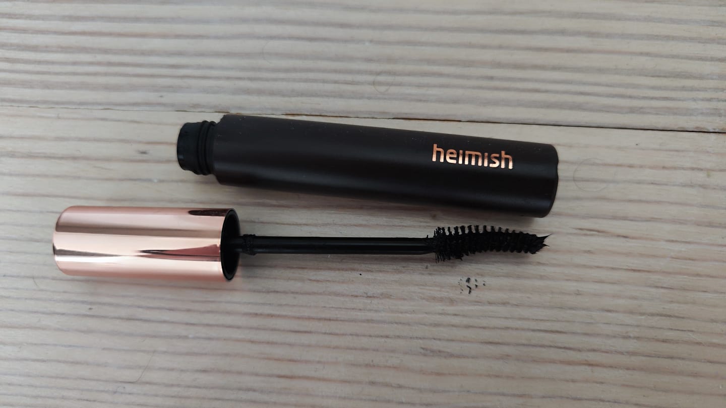 Customer photo review of Pagarinoša skropstu tuša Heimish Dailism Smudge Stop Mascara