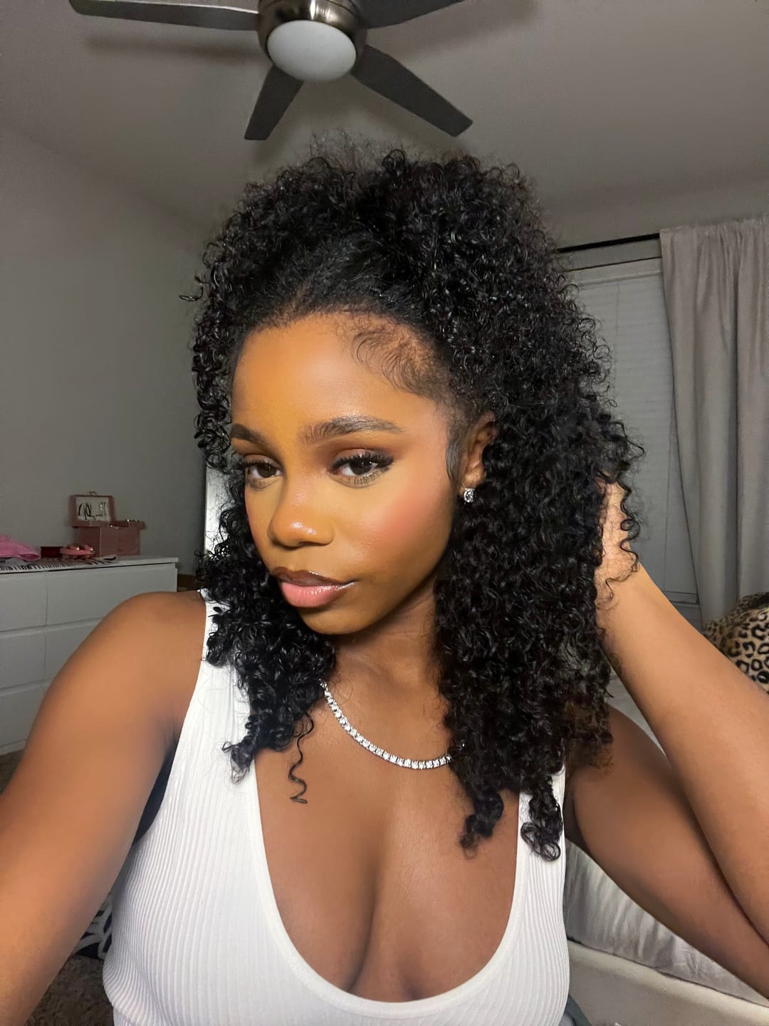 Customer photo review of Wavymy Upgrade Kinky Curly No Leave Out V Part Wig Human Hair Wear Go Glueless V Part Wig For Women 180% Density