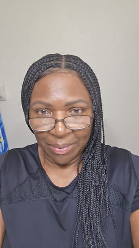 Customer photo review of 24"  Pre Bleached Human Hair Lace Lightweight Knotless HD Lace Box Braided Wig