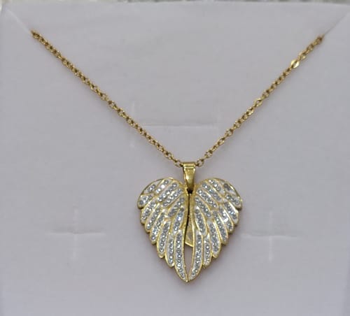Customer photo review of Collana Angelo mio con incisione personalizzata