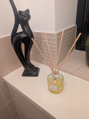 Customer photo review of Sweet Clementine Reed Diffuser