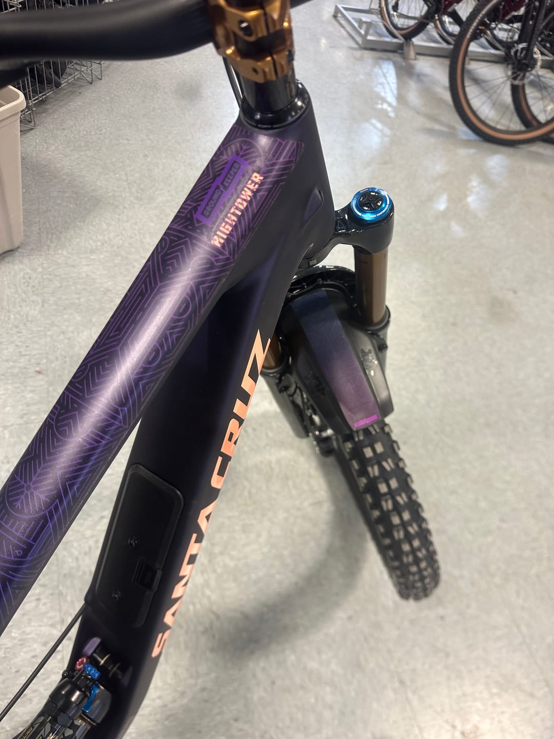 Customer photo review of Fox 36/38 Bolt-On Short Fender Decal Kit