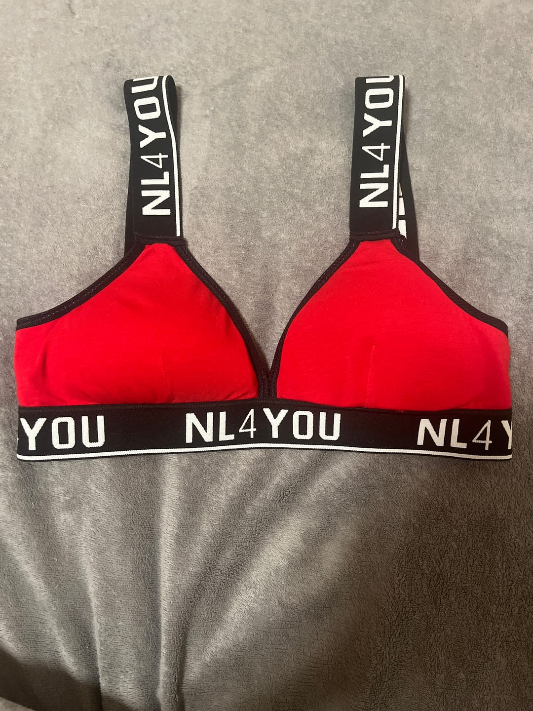 Customer photo review of Red & Black - Памучен бралет