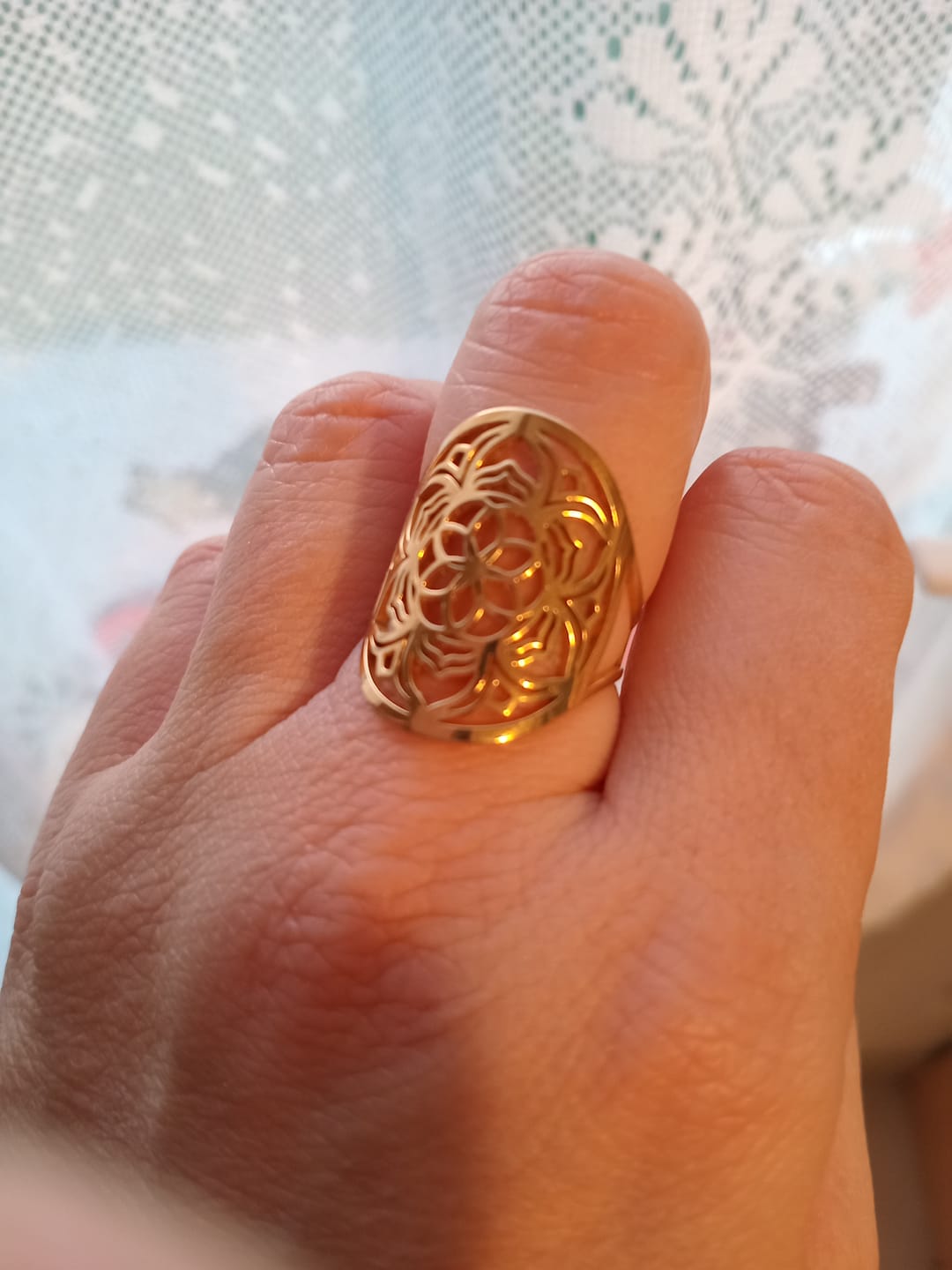 Customer photo review of Bague Ajustable "Fleur de Mandala"