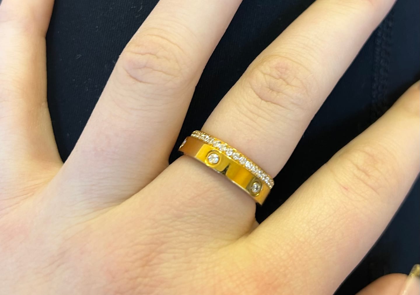 Customer photo review of Arianna Ring | 18K vergoldet