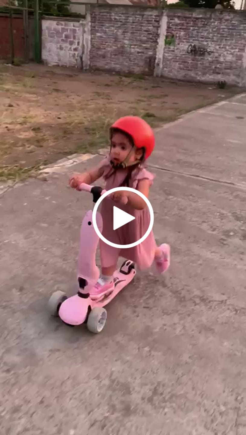 Customer video review of Scooter para niños y niñas 3 en 1