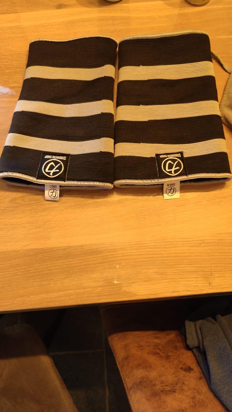Customer photo review of Triple Ply Knee Sleeves