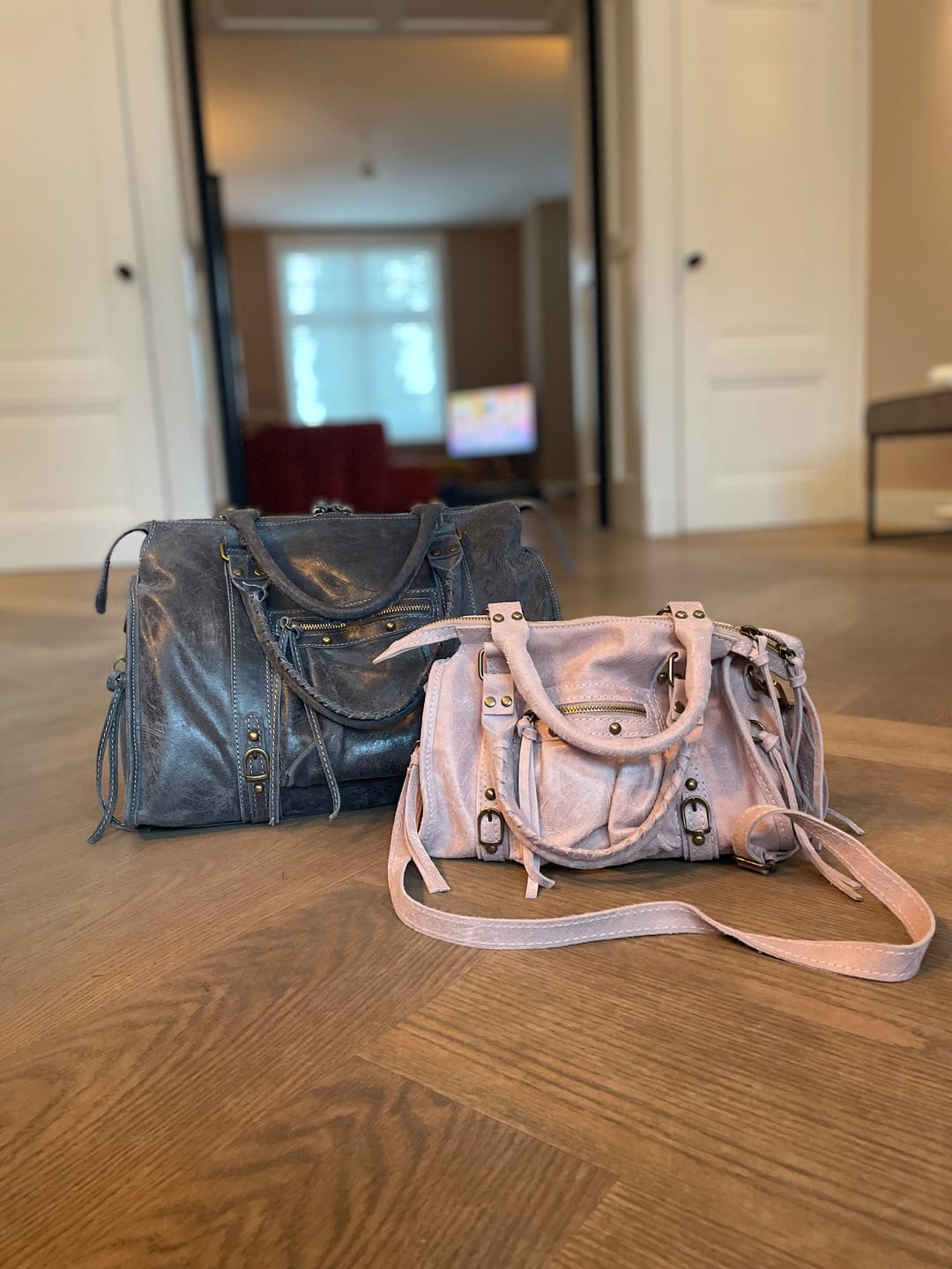 Customer photo review of It girl bag vintage blue