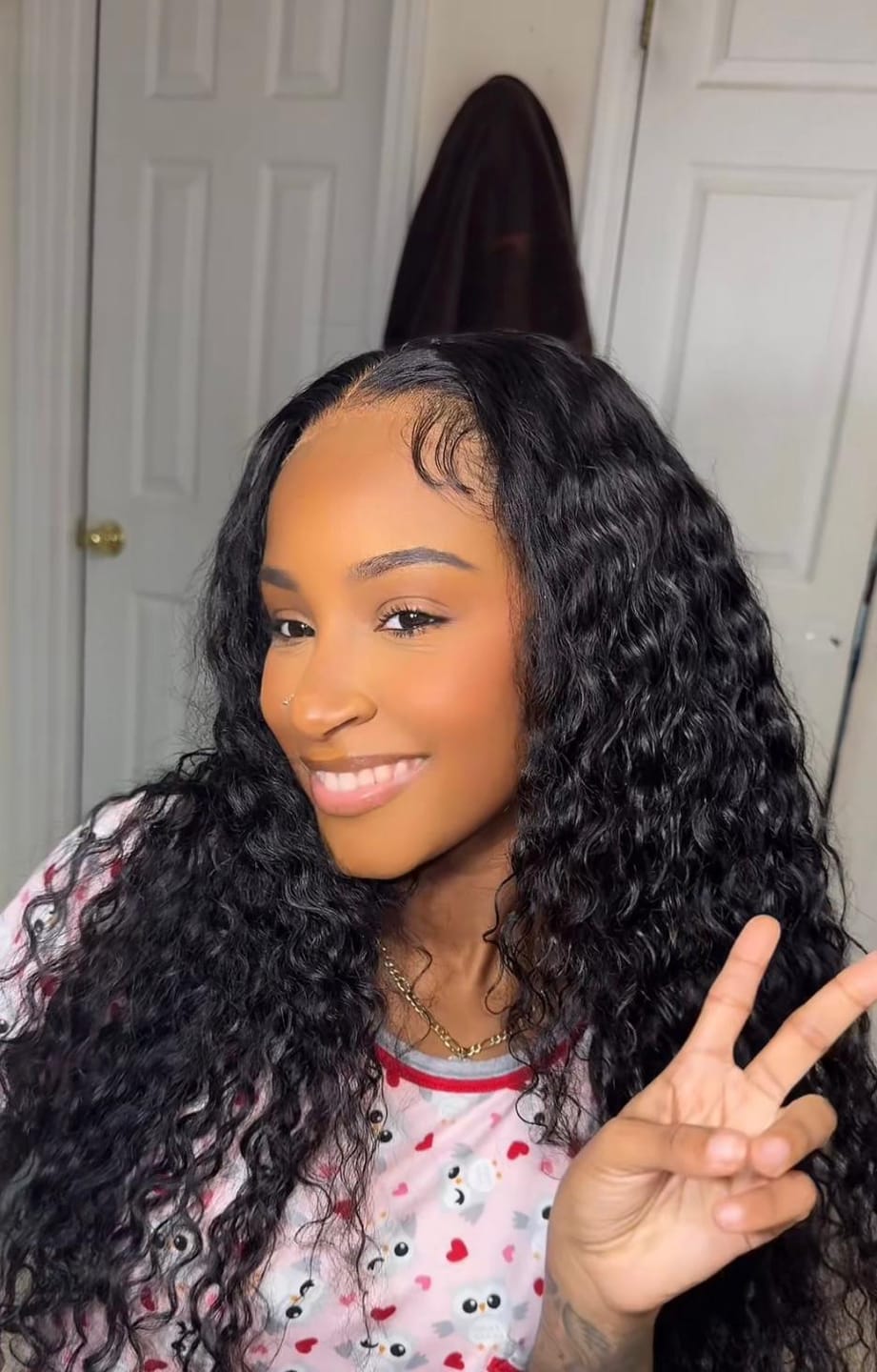 Customer photo review of Wavymy Pre-Bleached HD Lace Wear & Go Pre-Cut Wigs Dome Cap Glueless Water Wave 4x6 Lace Closure Wig 180% Density