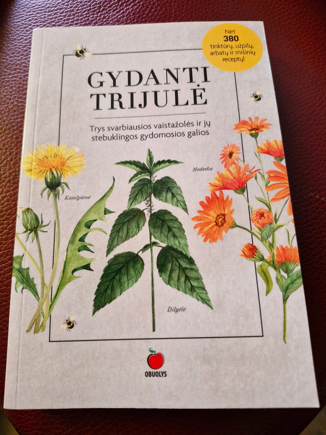 Customer photo review of Gydanti trijulė: trys svarbiausios vaistažolės ir jų stebuklingos gydomosios galios