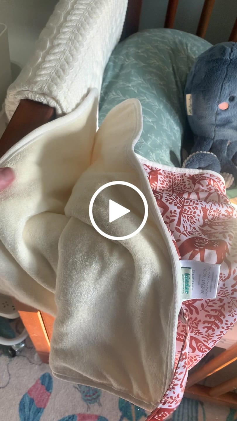 Customer video review of Patterned Ultra-Soft Bamboo Machine Washable Diaper Change Mat