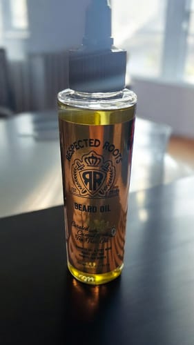 Customer photo review of Beard Oil