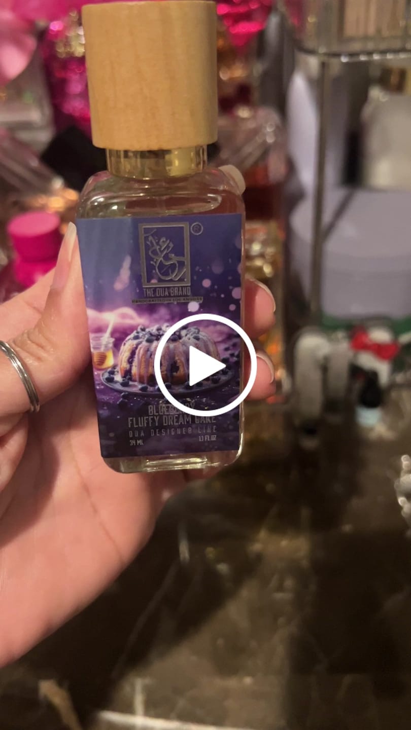 Customer video review of Blueberry Fluffy Dream Cake