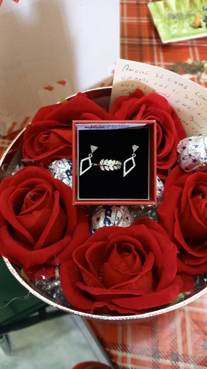 Customer photo review of Anello a foglia