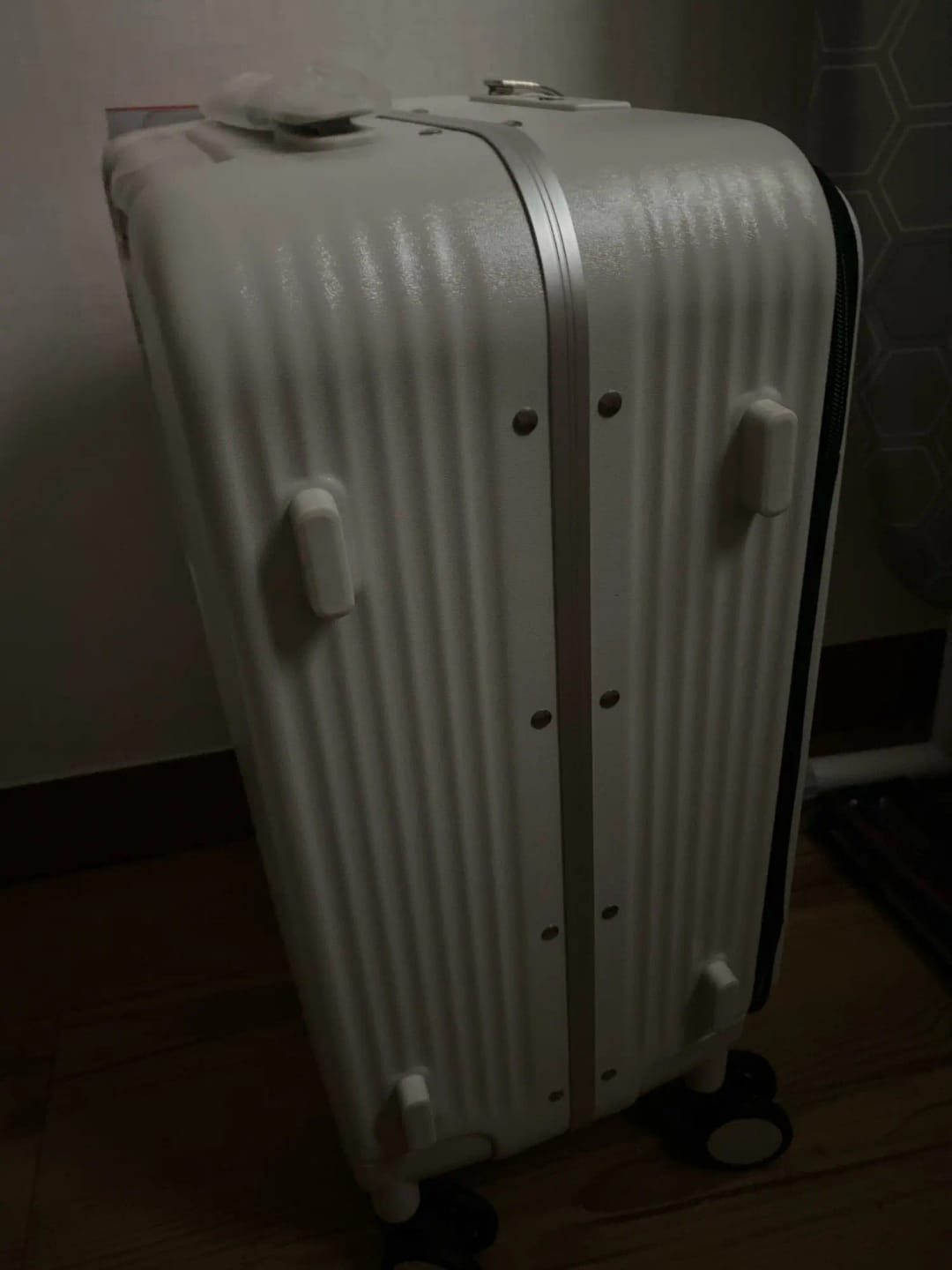 Customer photo review of Aluminum Frame Carry-On Luggage With USB Port And Phone Holder — White | KIMLUD