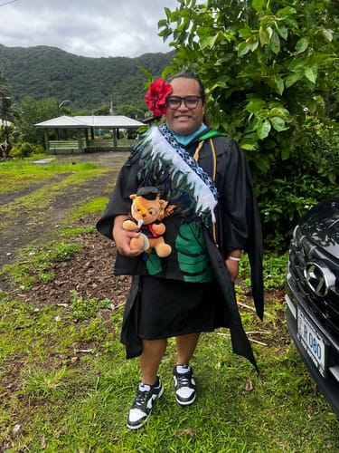 Customer photo review of White and Paua Blue Short Maori Korowai